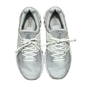 On Cloudswift Glacier/White, Women's Size 9